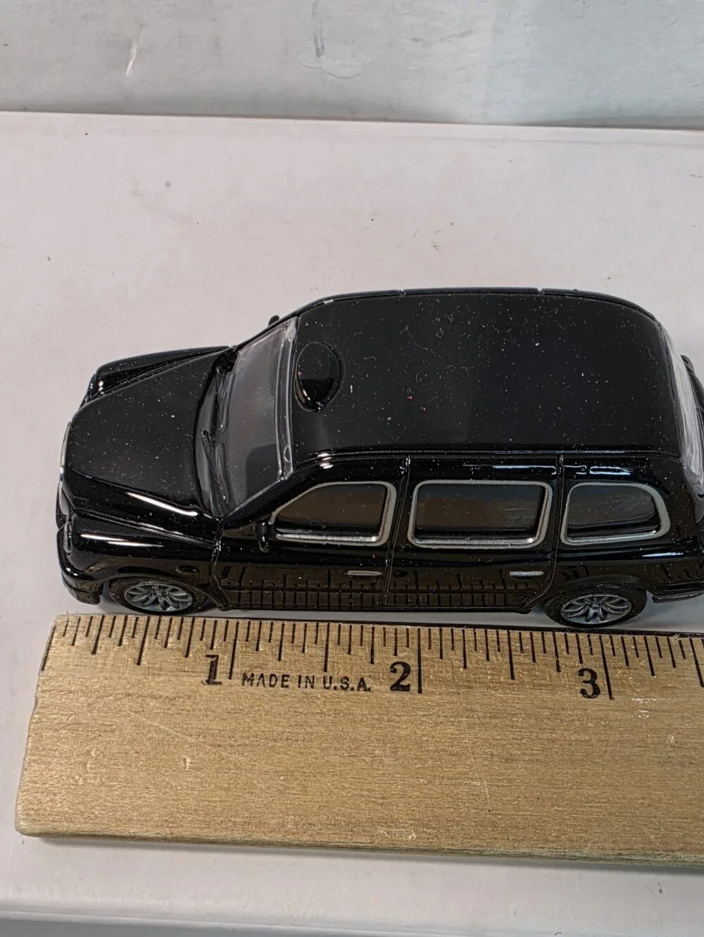 PLDZ (2022)  1:36 Scale   British London Taxi - Black - Die-cast